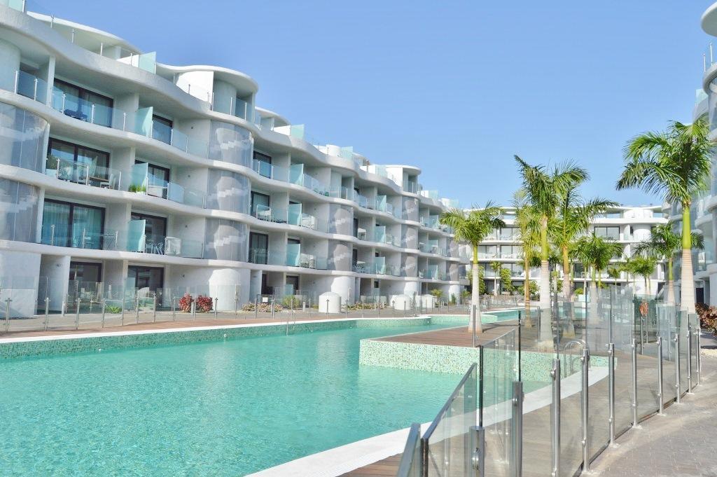 Las Olas Apartment Arona  Exterior photo